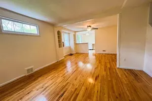 42 Hamilton Rd, Merrick, NY 11566 - Photo 10