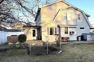 42 Hamilton Rd, Merrick, NY 11566 - Photo 6