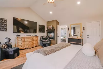 3002 Molly Pitcher Drive, New Windsor, NY 12553 - Photo 26