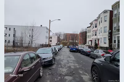 54 Groshon Avenue, Yonkers, NY 10701 - Photo 2