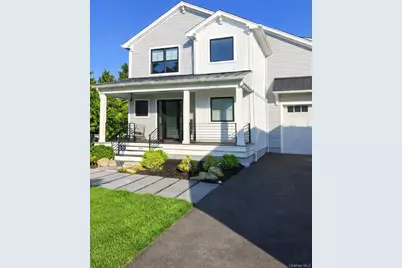 55 S Phillips Avenue, Speonk, NY 11972 - Photo 2