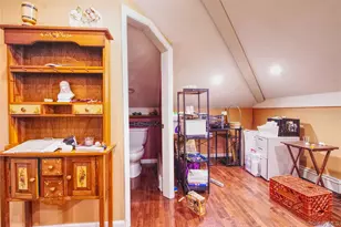 77 Washington Ave, Mastic, NY 11950 - Photo 16