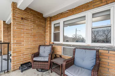 10 Lenox Road #2F, Rockville Centre, NY 11570 - Photo 1