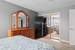 830 N Broome Ave, Lindenhurst, NY 11757 - Photo 14