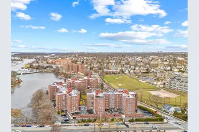 230 Pelham Road #4L, New Rochelle, NY 10805 - Photo 8