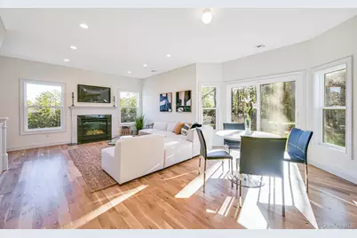 7 Henkel Road, Lake Grove, NY 11755 - Photo 4