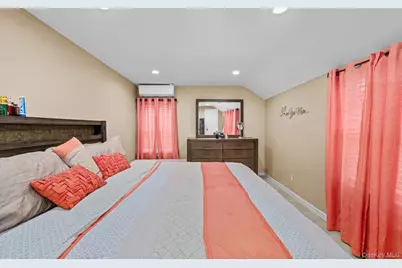 2933 Tulip Avenue, Baldwin, NY 11510 - Photo 20