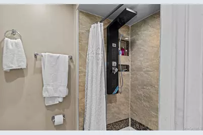 2933 Tulip Avenue, Baldwin, NY 11510 - Photo 18