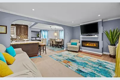 2933 Tulip Avenue, Baldwin, NY 11510 - Photo 6