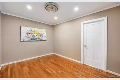 46 Walter Avenue, Hicksville, NY 11801 - Photo 14