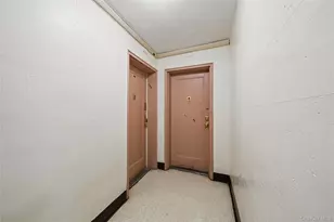 67-25 Clyde St, Forest Hills, NY 11375 - Photo 16