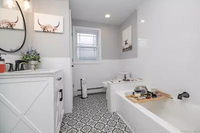 2971 Waverly Avenue, Oceanside, NY 11572 - Photo 14