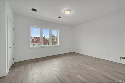 3912 Lyme Avenue, Brooklyn, NY 11224 - Photo 20