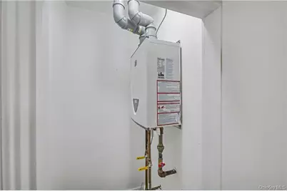 3912 Lyme Avenue, Brooklyn, NY 11224 - Photo 26