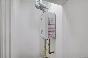 3912 Lyme Ave, Brooklyn, NY 11224 - Photo 26