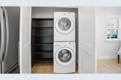 62 Knolls Drive, Stony Brook, NY 11790 - Photo 8