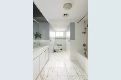 200 Melbourne Road, Great Neck, NY 11021 - Photo 20