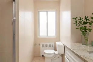 200 Melbourne Rd, Great Neck, NY 11021 - Photo 10