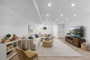 953 Tilden St, Bronx, NY 10469 - Photo 4