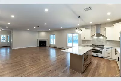 352 Holt Drive, Pearl River, NY 10965 - Photo 12