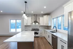 352 Holt Dr, Pearl River, NY 10965 - Photo 14