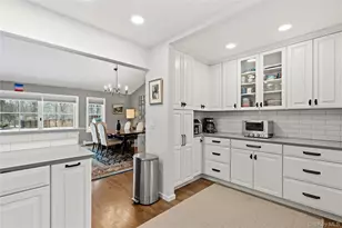 4 Monte Ln, Center Moriches, NY 11934 - Photo 12