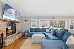 4 Monte Ln, Center Moriches, NY 11934 - Photo 6