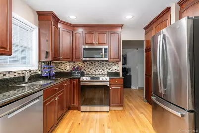 4 Rowe Street, Coram, NY 11727 - Photo 10