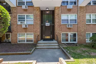 160 E Kearsing Parkway, Monsey, NY 10952 - Photo 2