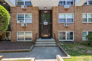 160 E Kearsing Pkwy, Monsey, NY 10952 - Photo 2