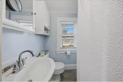 490 Carol Place, Pelham, NY 10803 - Photo 14