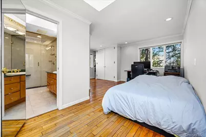 118 Baker Hill Road, Great Neck, NY 11023 - Photo 24