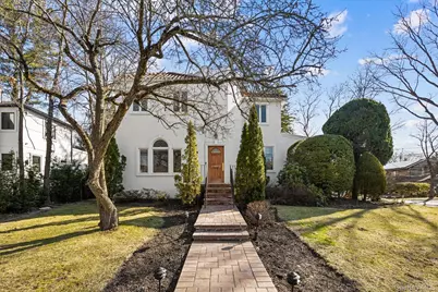 118 Baker Hill Road, Great Neck, NY 11023 - Photo 1