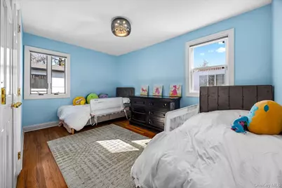 118 Baker Hill Road, Great Neck, NY 11023 - Photo 34