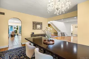 118 Baker Hill Rd, Great Neck, NY 11023 - Photo 14