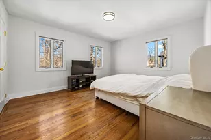 118 Baker Hill Rd, Great Neck, NY 11023 - Photo 32