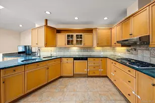 118 Baker Hill Rd, Great Neck, NY 11023 - Photo 16