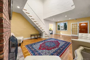 118 Baker Hill Rd, Great Neck, NY 11023 - Photo 8