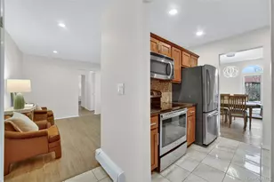 18 Granada Crescent, White Plains, NY 10603 - Photo 4