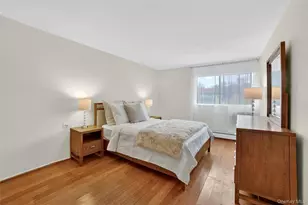 18 Granada Crescent, White Plains, NY 10603 - Photo 14