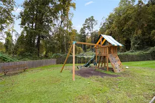 18 Granada Crescent, White Plains, NY 10603 - Photo 26