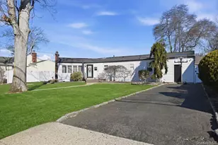 17 Hawthorne St, Massapequa, NY 11758 - Photo 2