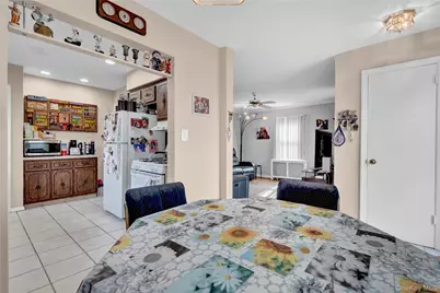 1020 N 5th Street, New Hyde Park, NY 11040 - Photo 6