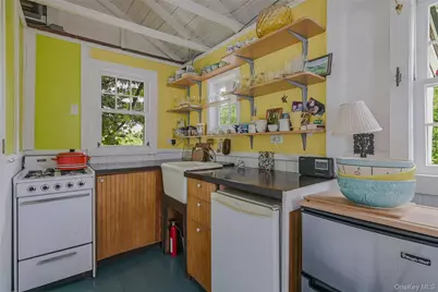 31 Sage Boulevard #31, Greenport, NY 11944 - Photo 6