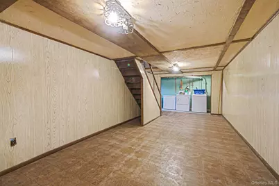 156 Gibbs Road, Central Islip, NY 11722 - Photo 36