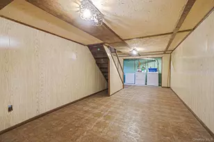 156 Gibbs Rd, Central Islip, NY 11722 - Photo 36