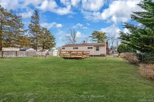 156 Gibbs Rd, Central Islip, NY 11722 - Photo 8