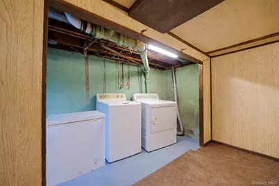 156 Gibbs Road, Central Islip, NY 11722 - Photo 30