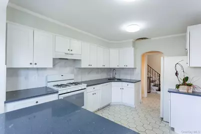 85-32 213th Street, Hollis, NY 11427 - Photo 6