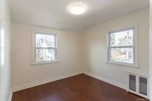 85-32 213th St, Hollis, NY 11427 - Photo 16